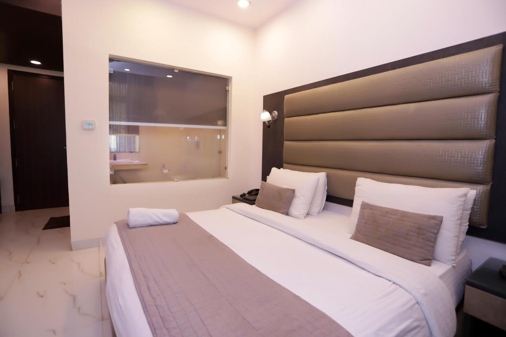 Hotel Pk Residency Noida Extérieur photo