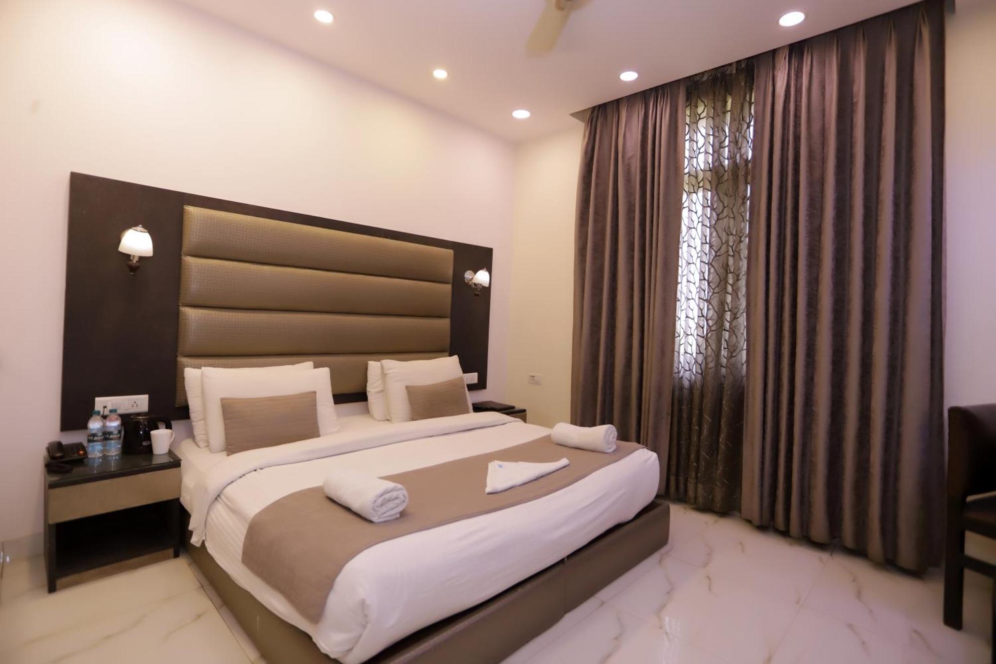Hotel Pk Residency Noida Extérieur photo