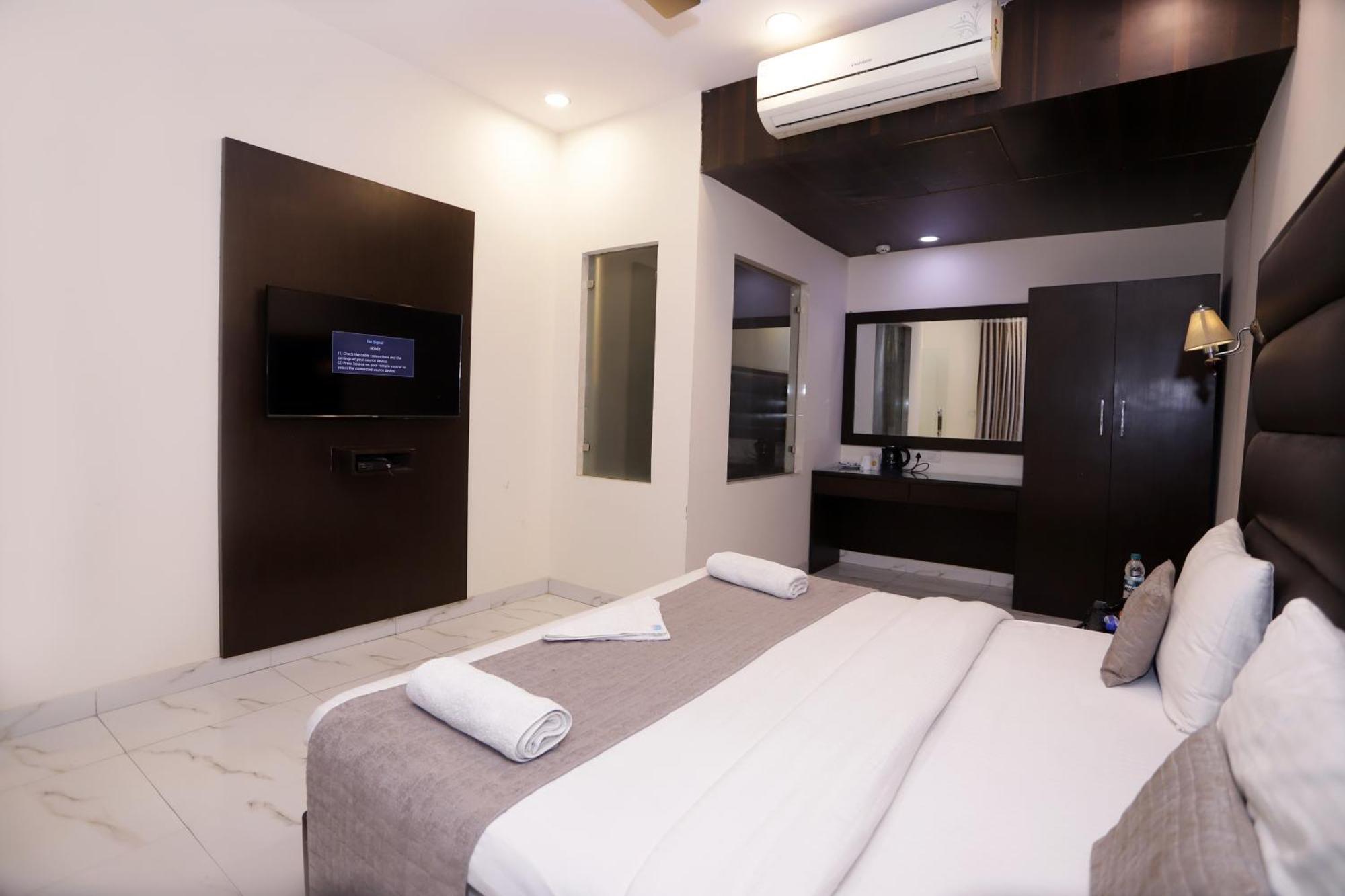 Hotel Pk Residency Noida Extérieur photo