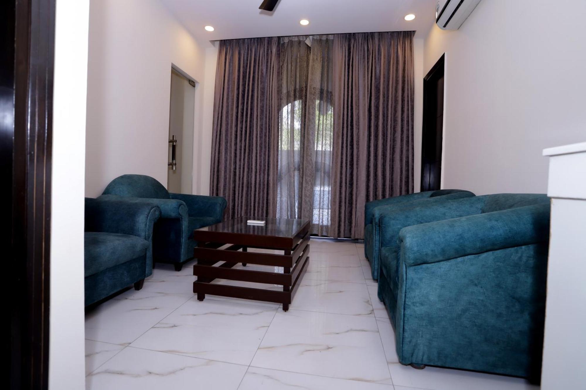 Hotel Pk Residency Noida Extérieur photo
