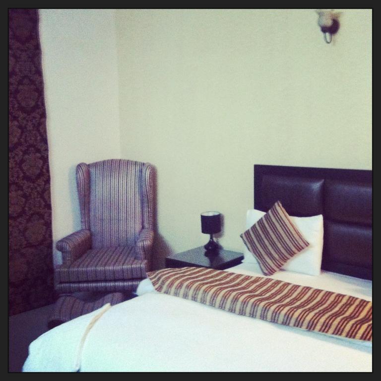Hotel Pk Residency Noida Chambre photo