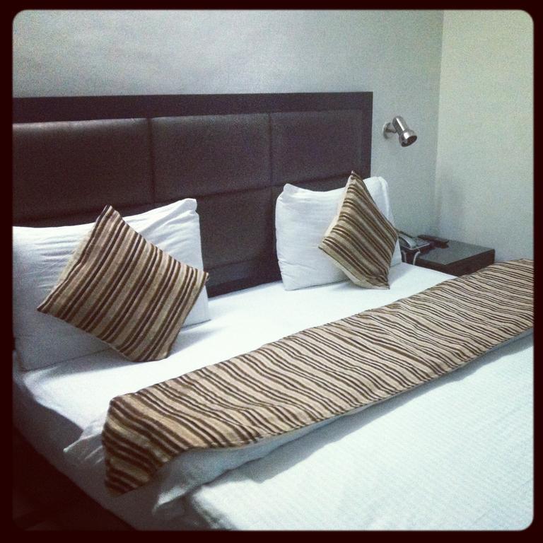 Hotel Pk Residency Noida Chambre photo